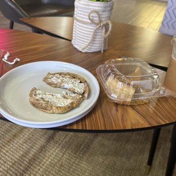 CoffeeMe - Cinnamon Raisin Bagel Mini Flan Cake - Cafes Near Me - Tampa, Florida