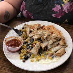 Brunzeez Cafe - Southwest Chicken on the beach.