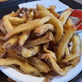 Almanac Adventureland - Fries are hella good - Breweries Near Me - Alameda, California