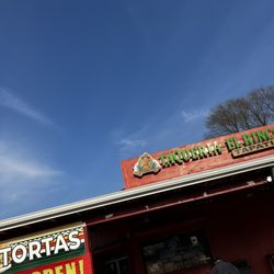 Taqueria El Rincon Tapatio - Outdoor view of the restaurant