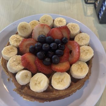 Lighthouse Cafe - Belgian Wafflewith blueberries, strawberries and bananas. - Cafes Near Me - Pittsburg, California Lighthouse Cafe - Belgian Wafflewith blueberries, strawberries and bananas. - Cafes Near Me - Pittsburg, California