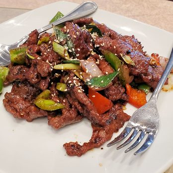 Yüt - sichuan beef - Cantonese Near Me - Buenos Aires, C