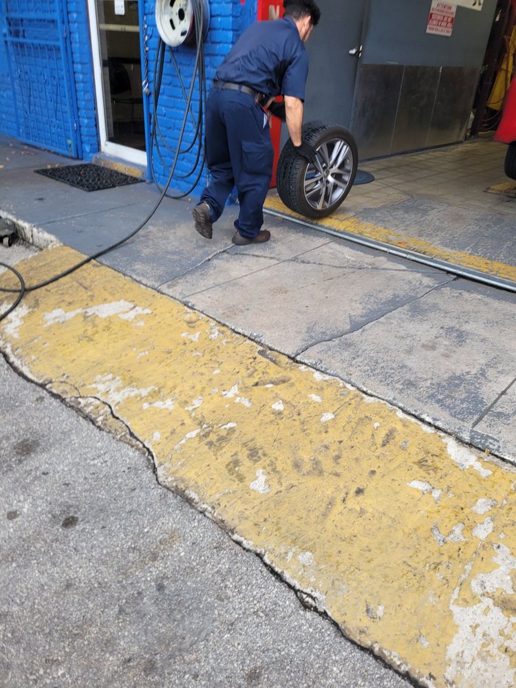 PALMETTO TIRES Updated August 2024 7790 Coral Way, Miami, Florida