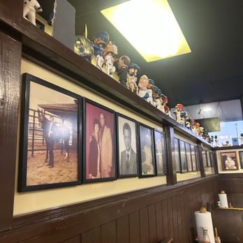 David's Barbecue - Decor - Barbeque Near Me - Pantego, Texas