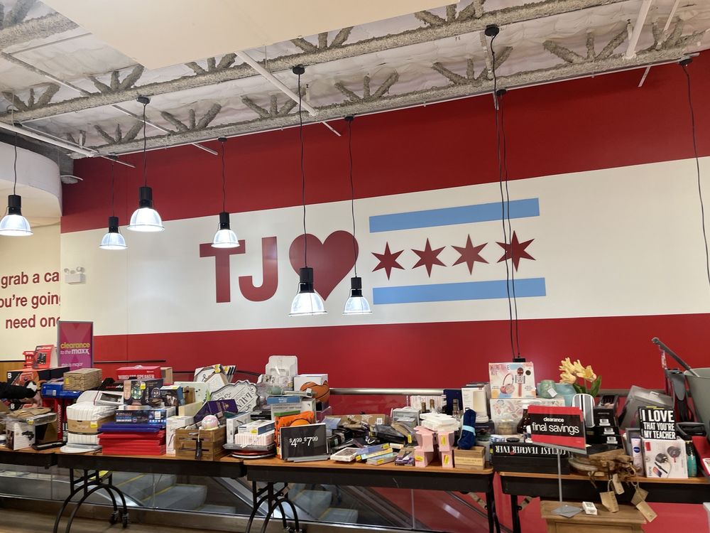 TJ MAXX - Updated December 2024 - 51 Photos & 67 Reviews - 2739 N Clark St, Chicago, Illinois