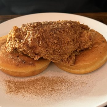 Full Belly - Dry fried chicken breast with stale donuts - Breakfast & Brunch Near Me - Olmos Park, Texas Full Belly - Dry fried chicken breast with stale donuts - Breakfast & Brunch Near Me - Olmos Park, Texas