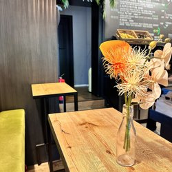 Bowls & Blenders - Interior