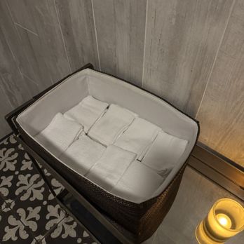 Lamella Tavern - Hand towels in the bathroom - Cocktail Bars Near Me - San Jose, California