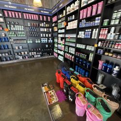 Wholesale Nutrition Center - Supplements