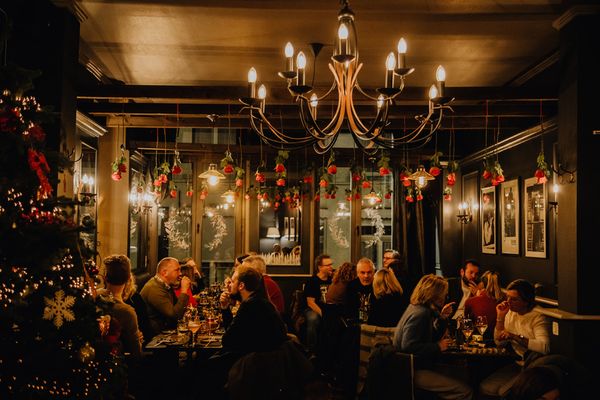 Cafe Rose Red by null