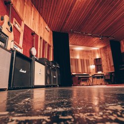 The Bridge Sound & Stage - Live room stage