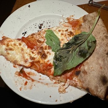 Lucali - Pizza Near Me - Brooklyn, New York