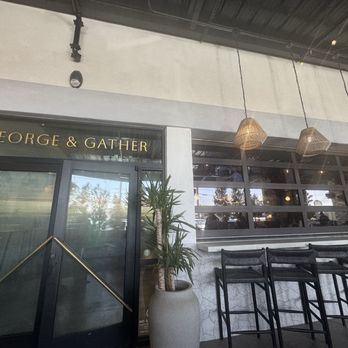 George & Gather - Entrance elegant and clean area. - American Near Me - Chandler, Arizona