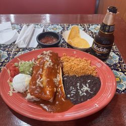 Michael's Grill and Taqueria - Blackened chicken burrito
