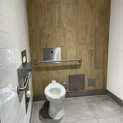 Seaward Shell - The bathroom was spotless--absolutely the cleanest