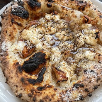 Ronan - Pizza Near Me - Los Angeles, California