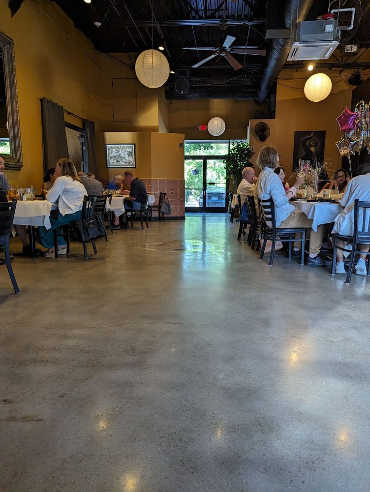 Carmen's Cuban Cafe & Lounge