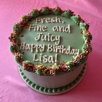 Rosa Bakes - Lisa who also owns a small business, loved her cake. - Cupcakes Near Me Rosa Bakes - Lisa who also owns a small business, loved her cake. - Cupcakes Near Me
