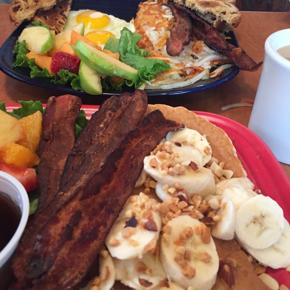 Pipers Restaurant - American Near Me - Flat Rock, Michigan