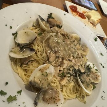 Vendetti's - Clam capellini - Pizza Near Me - Buford, Georgia Vendetti's - Clam capellini - Pizza Near Me - Buford, Georgia