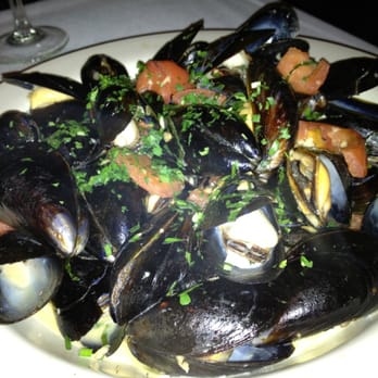 Old Ebbitt Grill - Mussel with linguine - Bars Near Me - Washington, DC, District of Columbia Old Ebbitt Grill - Mussel with linguine - Bars Near Me - Washington, DC, District of Columbia