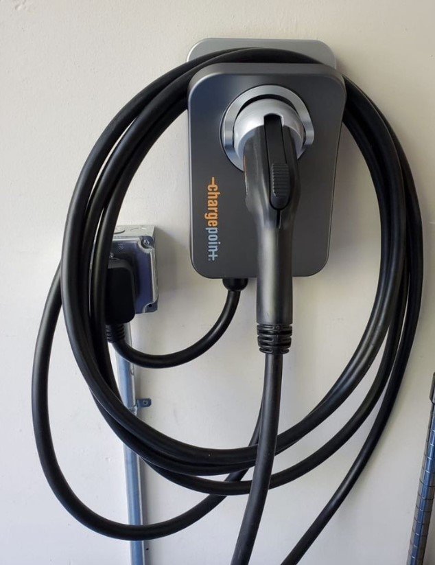 Slide of BeniteX Electric