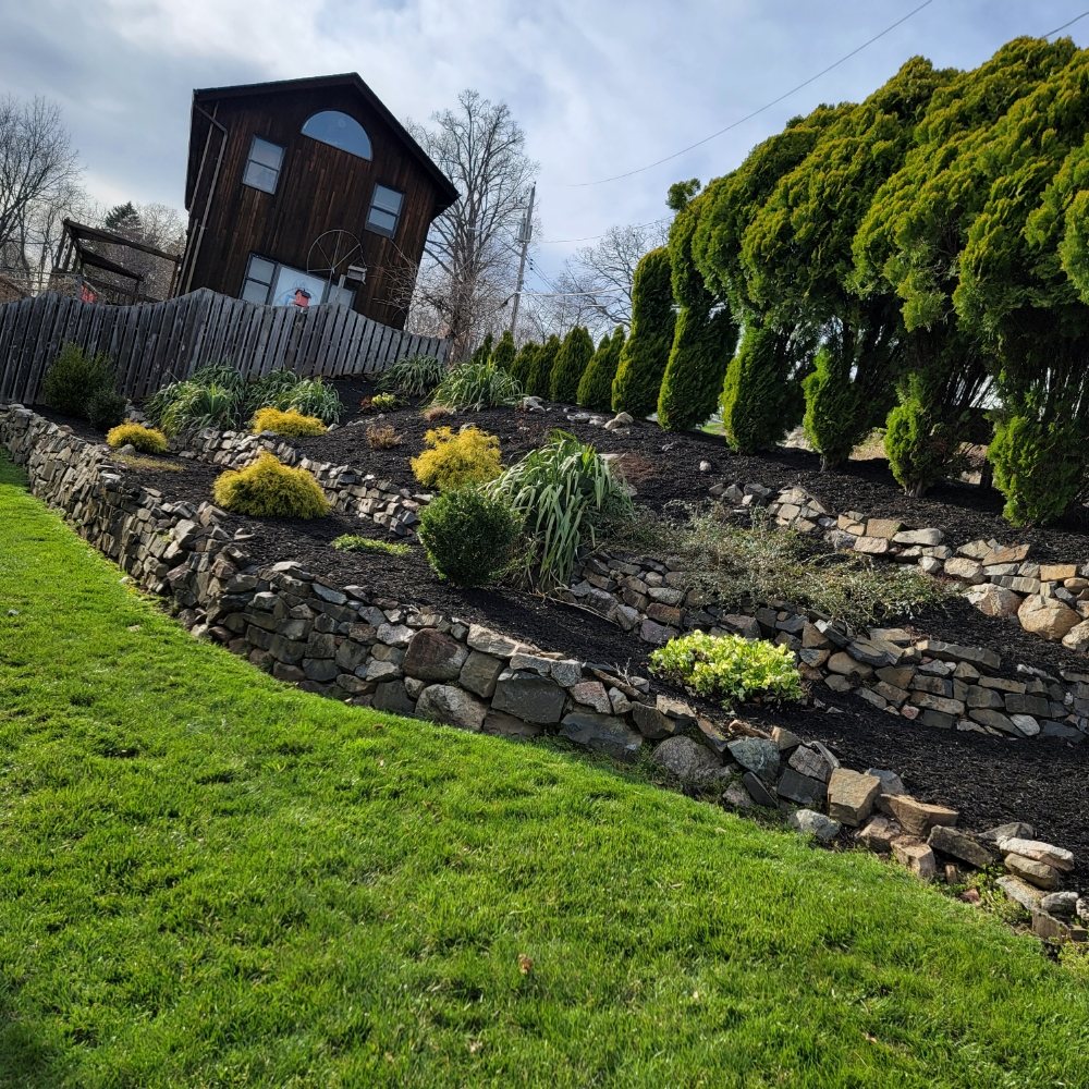 BYRON’S LAWN CARE & LANDSCAPING Updated September 2024 16 Photos