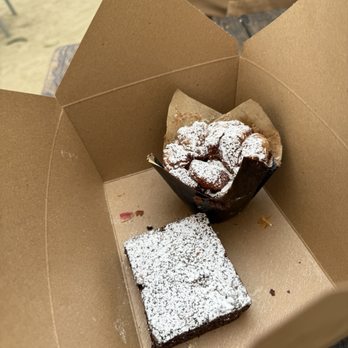 ALTA Bakery & Cafe - Cinnamon bloom and flourless chocolate brownie - Cafes Near Me - Monterey, California ALTA Bakery & Cafe - Cinnamon bloom and flourless chocolate brownie - Cafes Near Me - Monterey, California