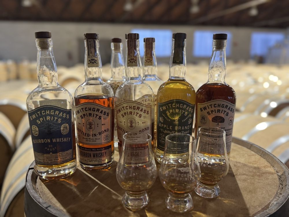 Switchgrass Spirits Distillery Logo
