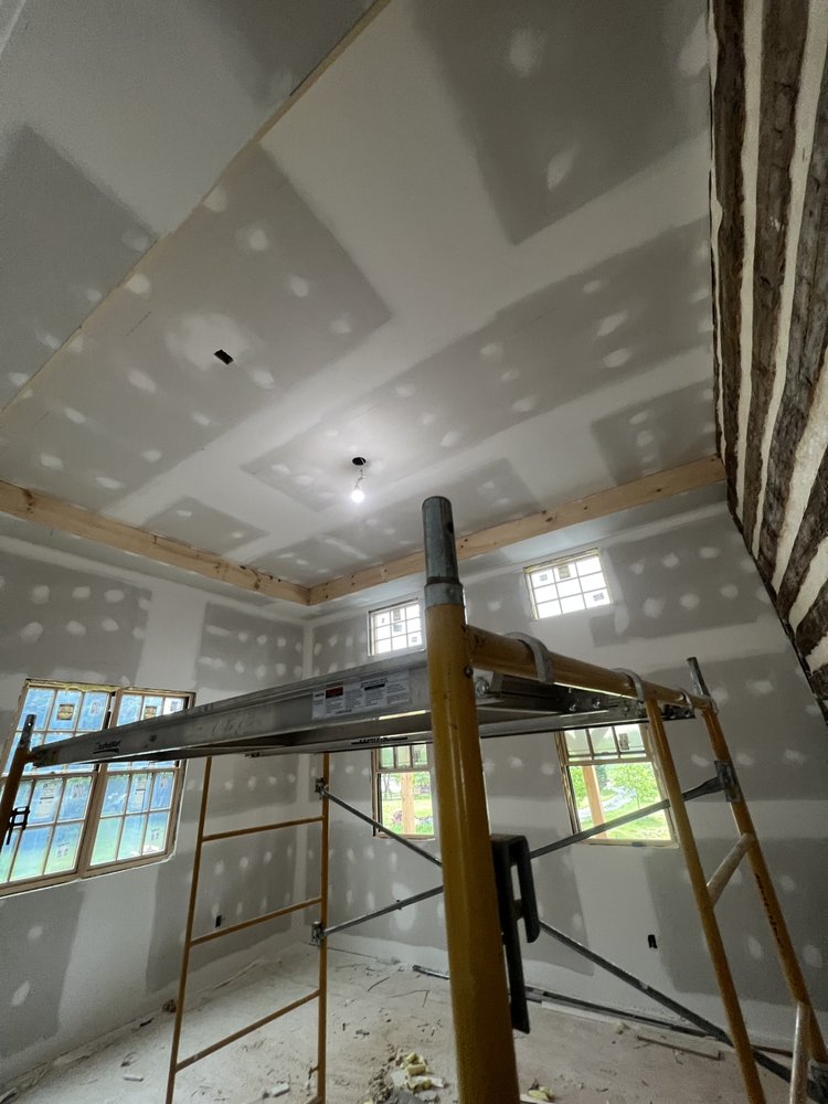 Slide of Aspenshade Management