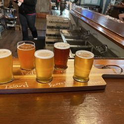 Whit Wort Brewing - Flight of five on a paddle. Yum.
