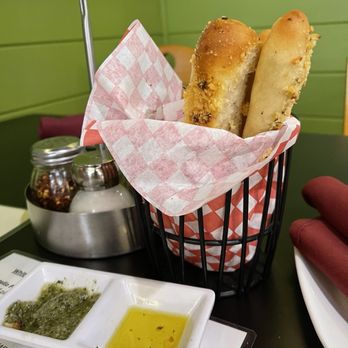 Chianti Restaurant - I'm liking the bread more - Italian Near Me - Naples, Maine