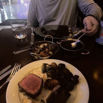 Gallagher's Steakhouse - Steakhouses Near Me - Las Vegas, Nevada