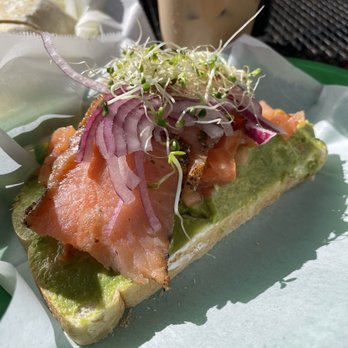Breezeway Cafe - Lox Avocado Toast + Iced Caramel Macchiato - Breakfast & Brunch Near Me - Pismo Beach, California