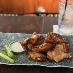 Player's Pub & Grub - Great Wings!