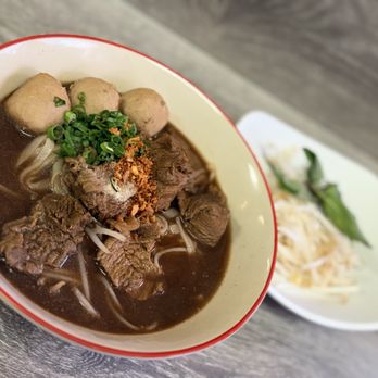 Pranee - Pranee Boat Noodle
(Thai boat noodle) - Thai Near Me - Flagstaff, Arizona Pranee - Pranee Boat Noodle
(Thai boat noodle) - Thai Near Me - Flagstaff, Arizona