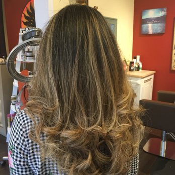 Salon Solis - Hair Salons Near Me - Sea Cliff, New York