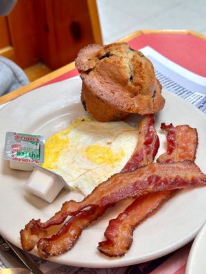Jordan's Restaurant - Breakfast - Lobster Rolls - Burgers - Pancakes - Sandwiches by null