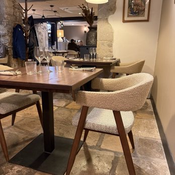 Xaya - Inside seating - Basque Near Me - Saint-Jean-de-Luz, 64
