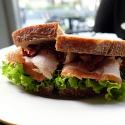 Pages Deli