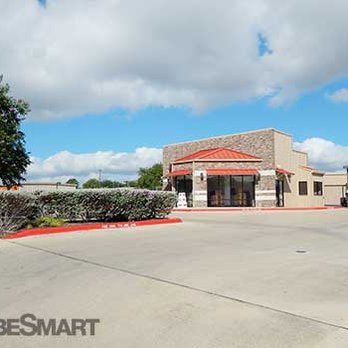 CubeSmart Self Storage - Self Storage Near Me - Kyle, Texas