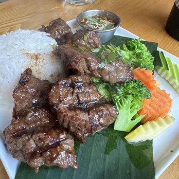 Kala Thai Cookery - Steak tip lunch. So good! - Thai Near Me - Boston, Massachusetts