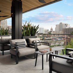 Bar AC - Outdoor seating