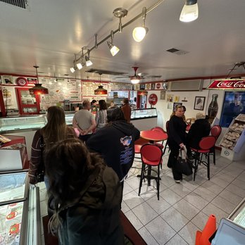 Seneca Farms - Inside - Ice Cream & Frozen Yogurt Near Me - Penn Yan, New York Seneca Farms - Inside - Ice Cream & Frozen Yogurt Near Me - Penn Yan, New York