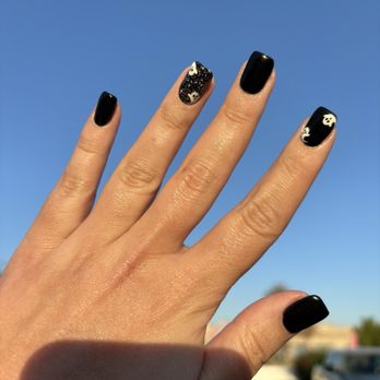 Vamp Nail Bar - Nail Salons Near Me - Gilbert, Arizona