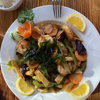 Lime Leaf - Thai Near Me - Spartanburg, South Carolina