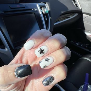Paris Nail Bar - Nail Salons Near Me - Apex, North Carolina Paris Nail Bar - Nail Salons Near Me - Apex, North Carolina