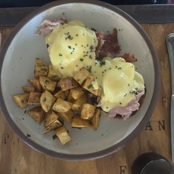 Tokeland - Eggs Benedict - Breakfast & Brunch Near Me - Tokeland, Washington Tokeland - Eggs Benedict - Breakfast & Brunch Near Me - Tokeland, Washington