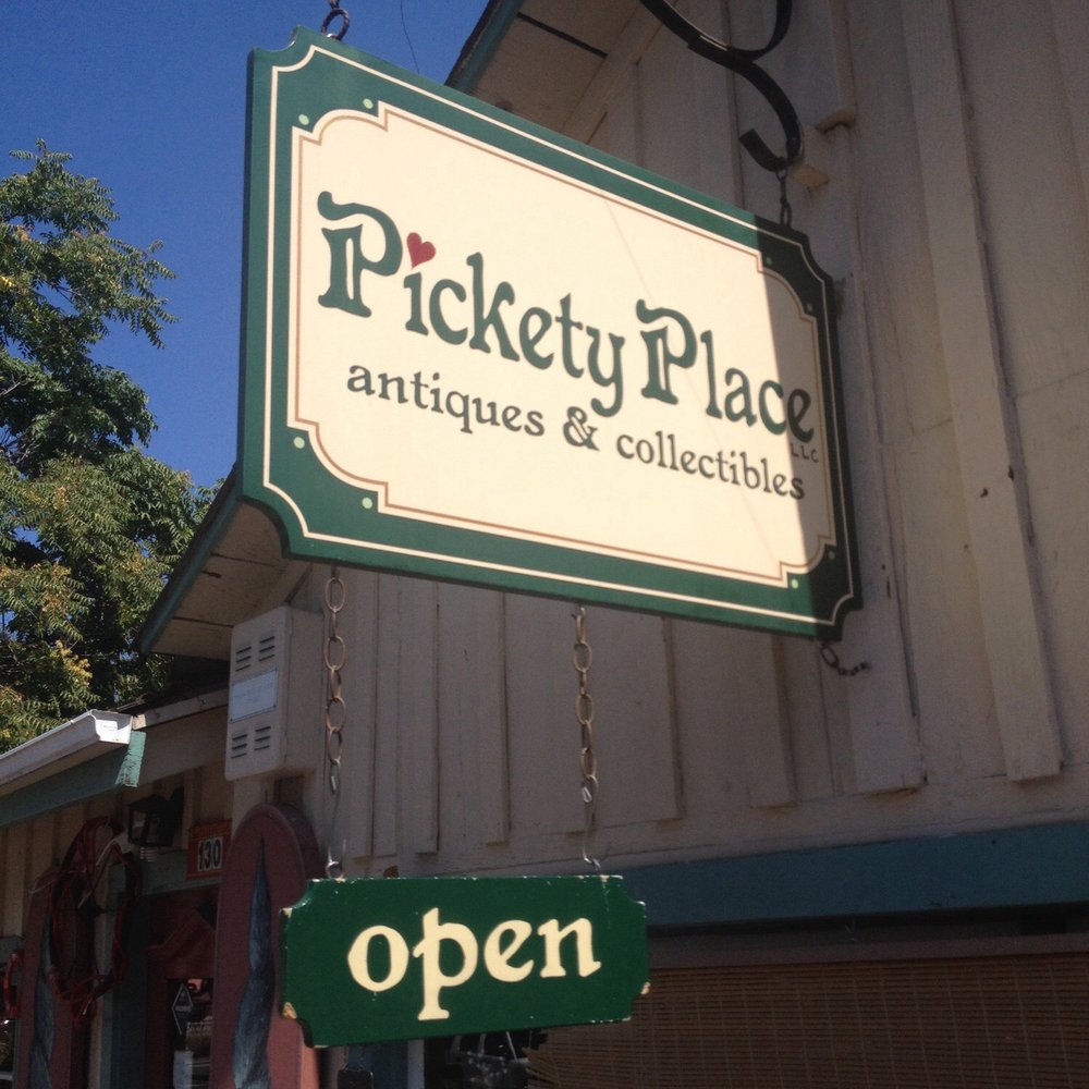 Pickety Place - Antiques Near Me - Jacksonville, Oregon Pickety Place - Antiques Near Me - Jacksonville, Oregon