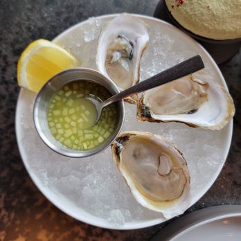Truss Restaurant & Bar - New American Near Me - Calistoga, California